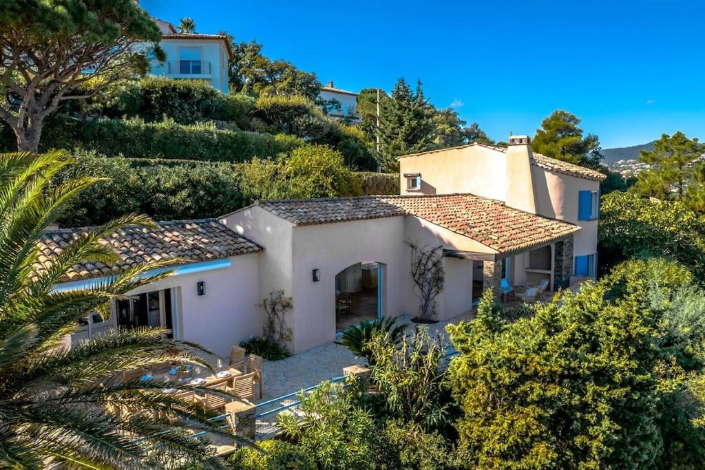 Superbe Villa, Incroyable Vue Mer, Piscine Chauffee, Climatisee Sainte-Maxime Kültér fotó