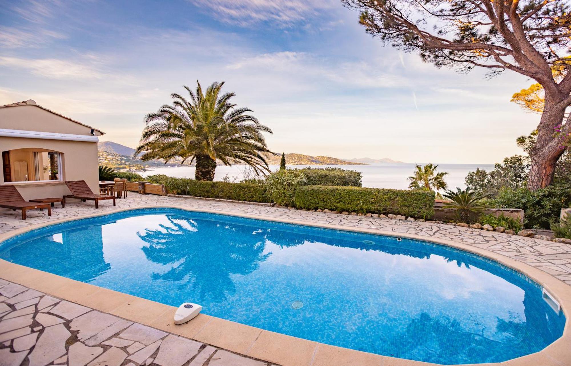 Superbe Villa, Incroyable Vue Mer, Piscine Chauffee, Climatisee Sainte-Maxime Kültér fotó